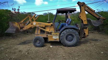 Learn How to Operate a Tractor Loader Backhoe Learn How to Operate a Tractor Loader Backhoe